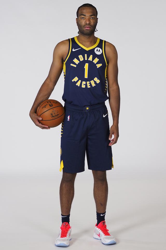 现代化的场 现代化的场